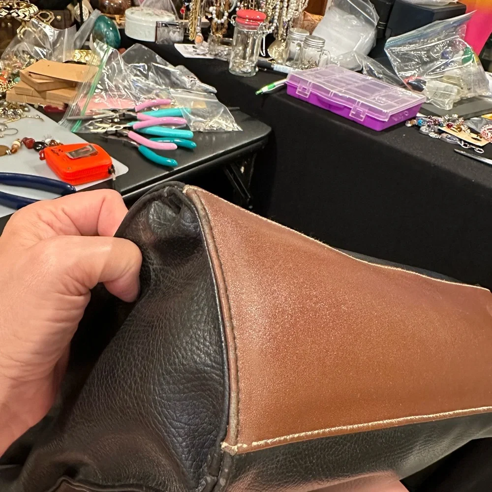 Capezio shoulder tote